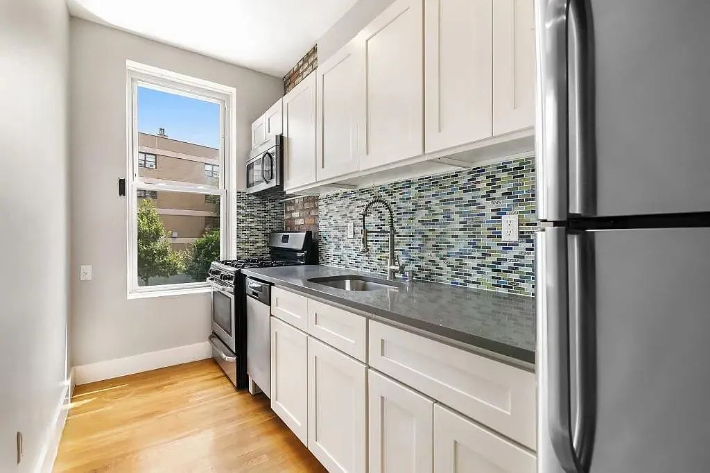 147 Leonard St