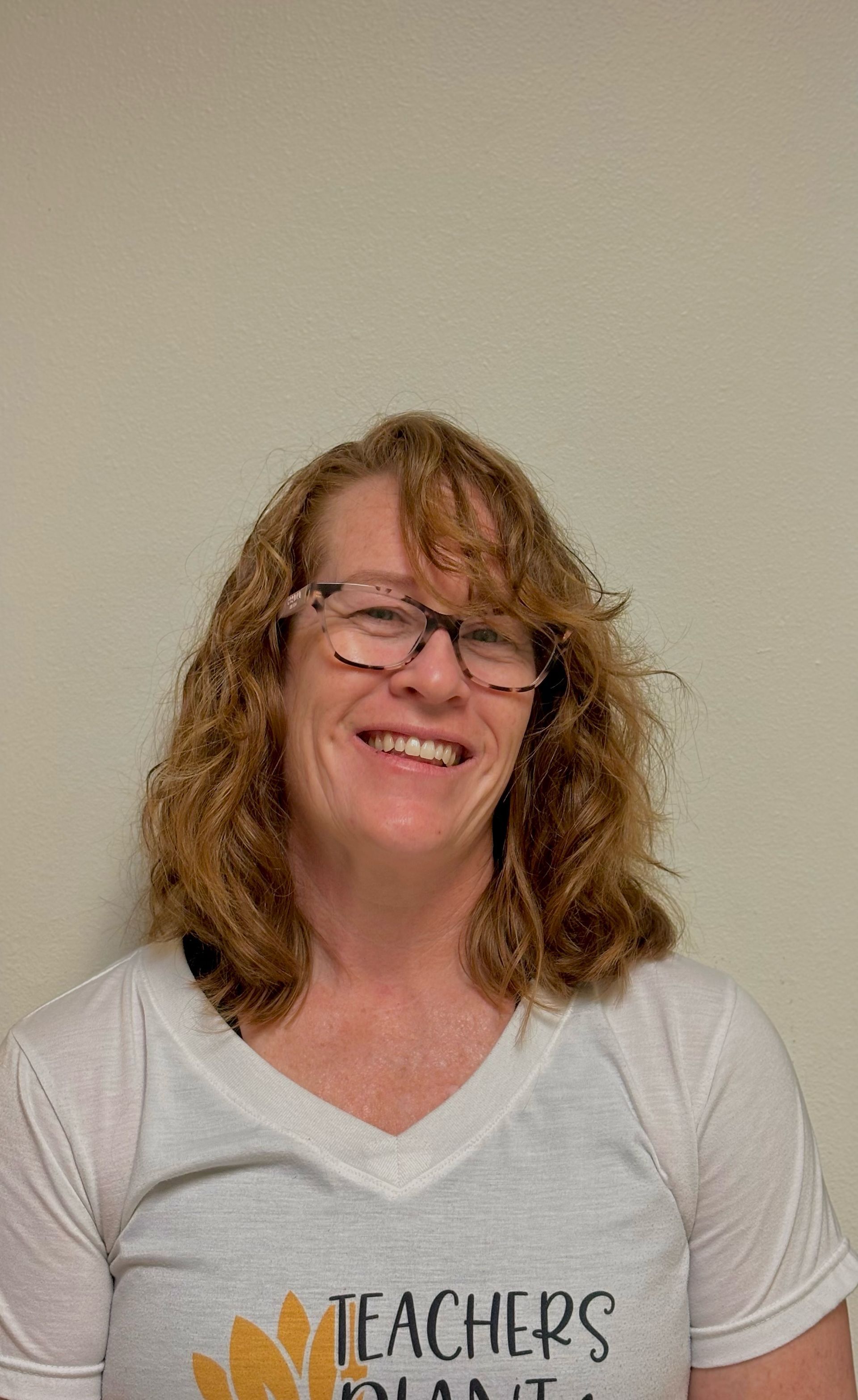 Headshot of Leslie Christoffer