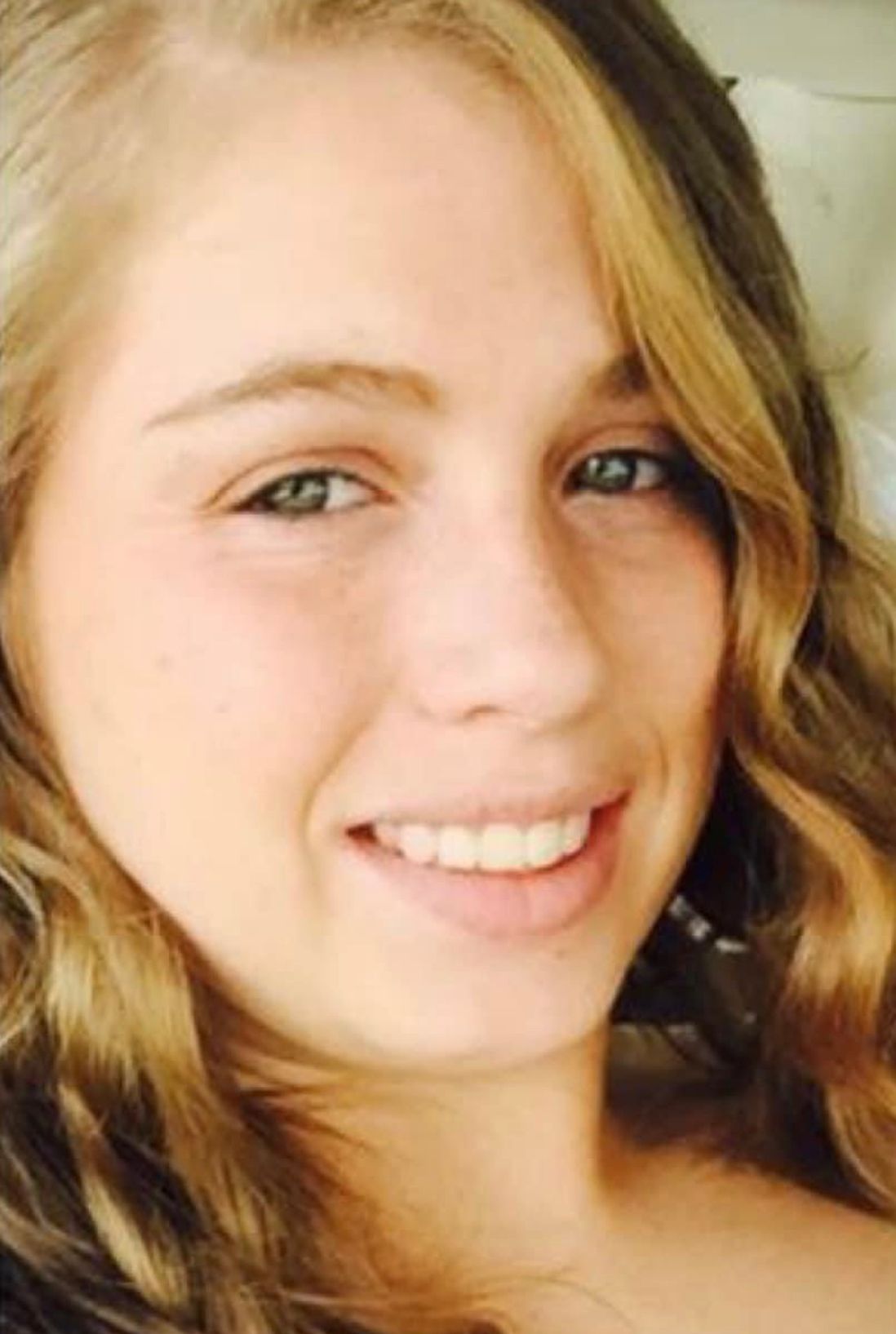 Headshot of Destini Cook