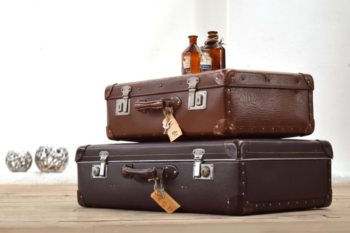 Set: 2x Koffer Antik Vintage Alt Reisekoffer Kiste mit Deckel Paar Shabby Loft