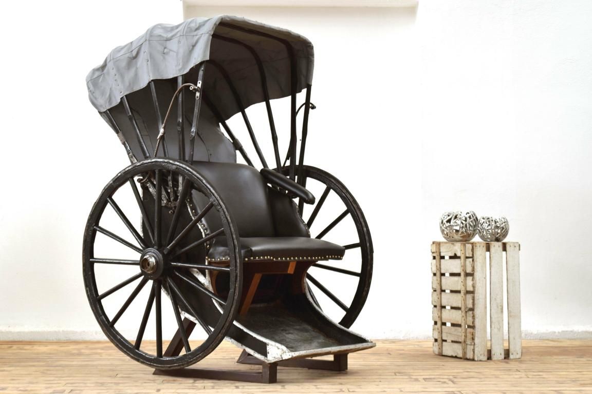 Chandigarh-Möbel
Pierre Jeanneret