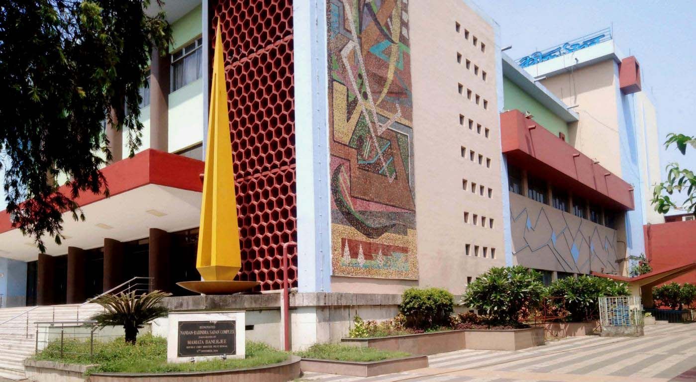 Seitenansicht des Nandan Rabindra Gebäude in Kalkutta