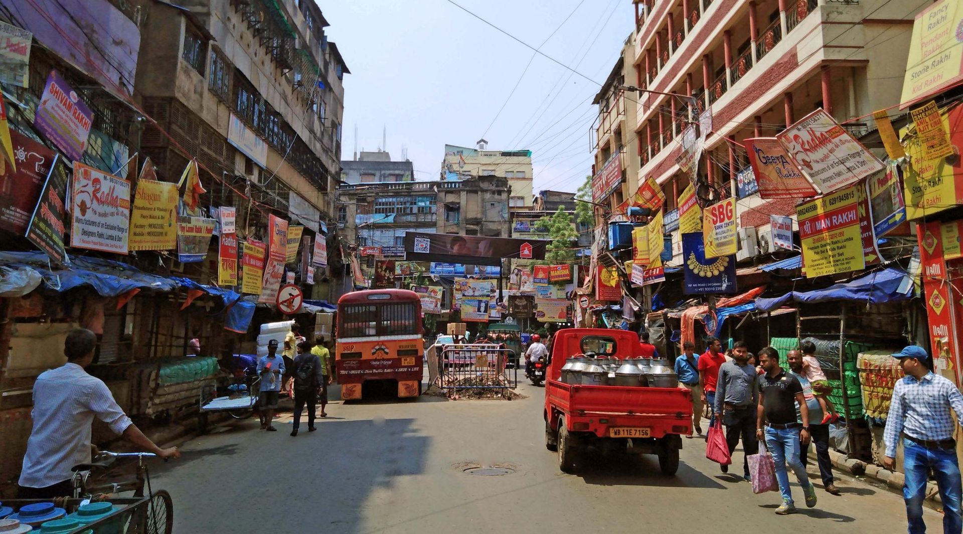 Blick in Richtung MG Road aus der Narayan Prasad Babu Lane  Barra Bazar Kalkutta