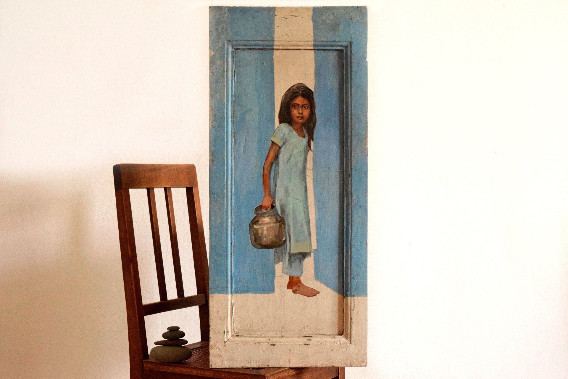 Gemälde handgemalt, Mädchen in Calcutta mit metallenem Wasserkrug.