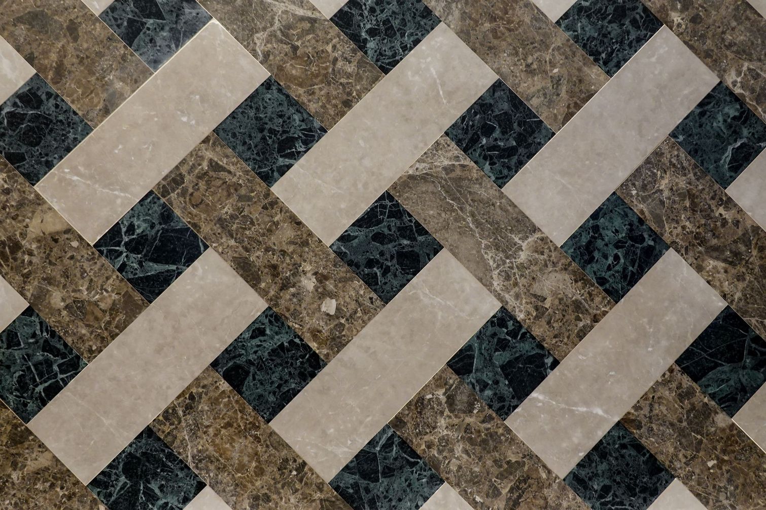 Esterno rifinito con dettagli decorativi di qualità