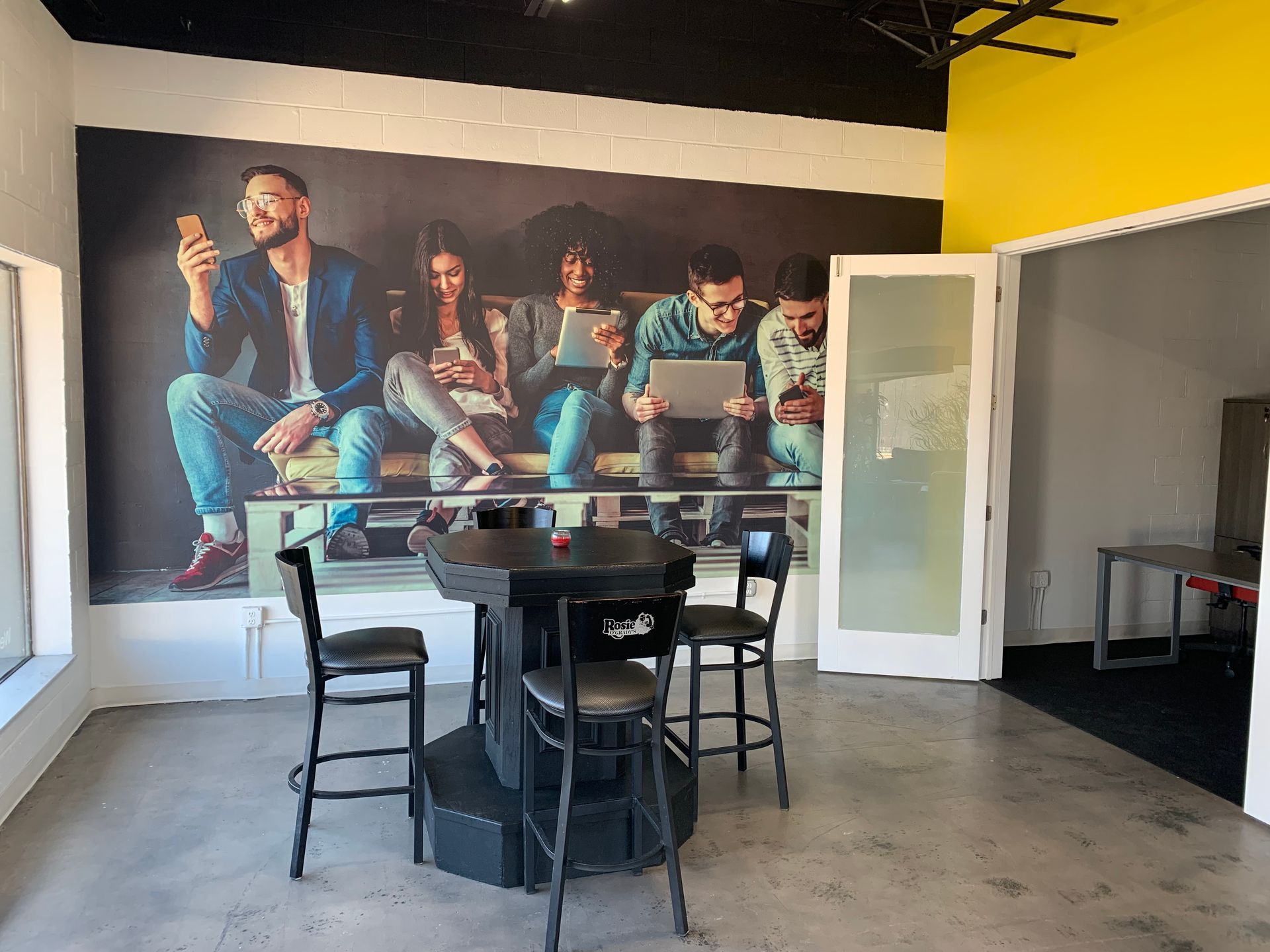 S4 Connect Office - Inside