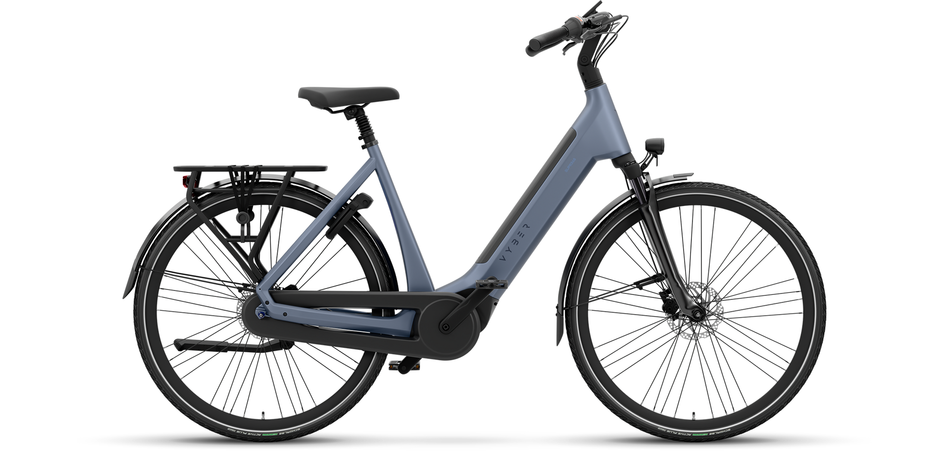 Blauwe elektrische fiets met zwarte banden en accessoires.