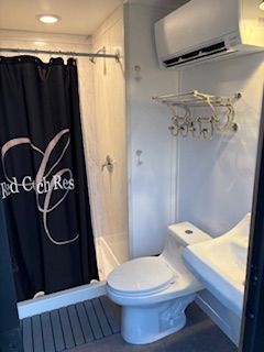 shower suite one red coach resort