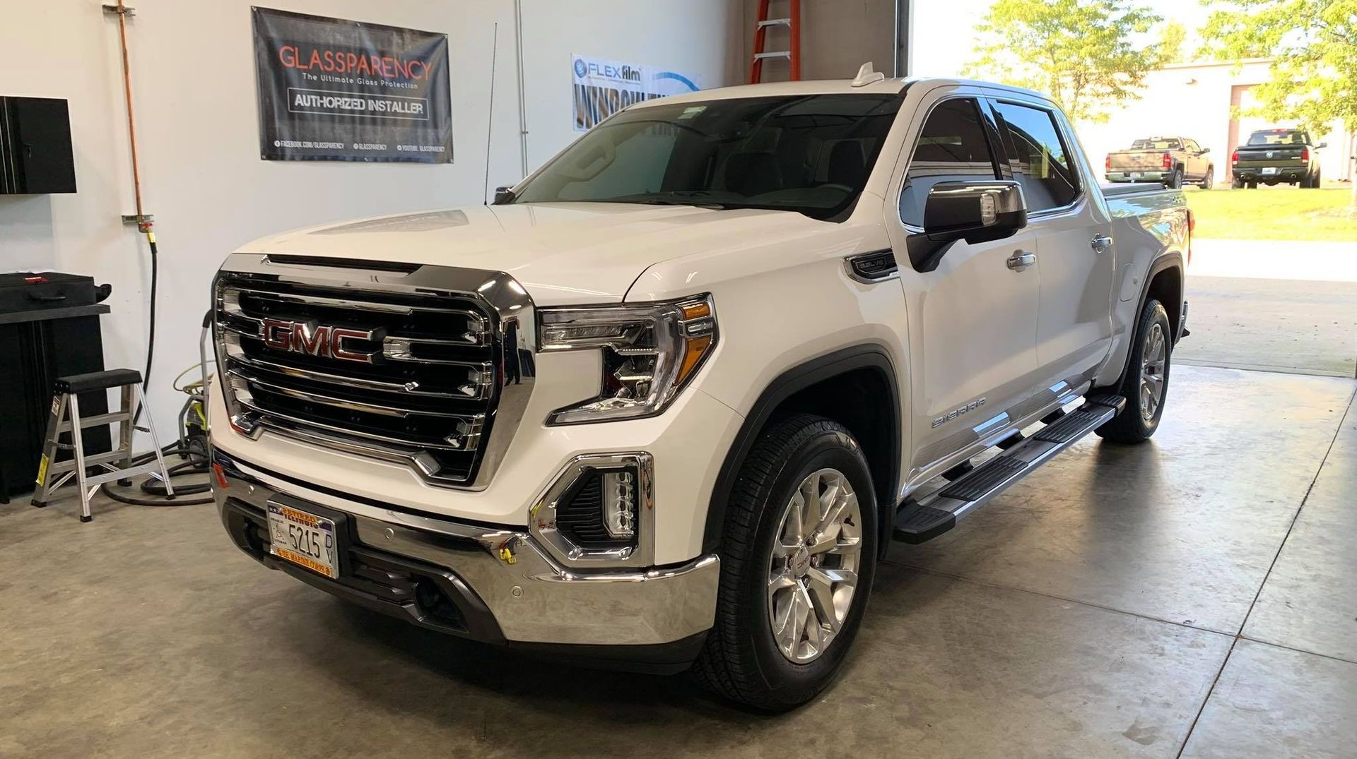 Which is Better, Ceramic Coating or Car Wax in St. Charles?