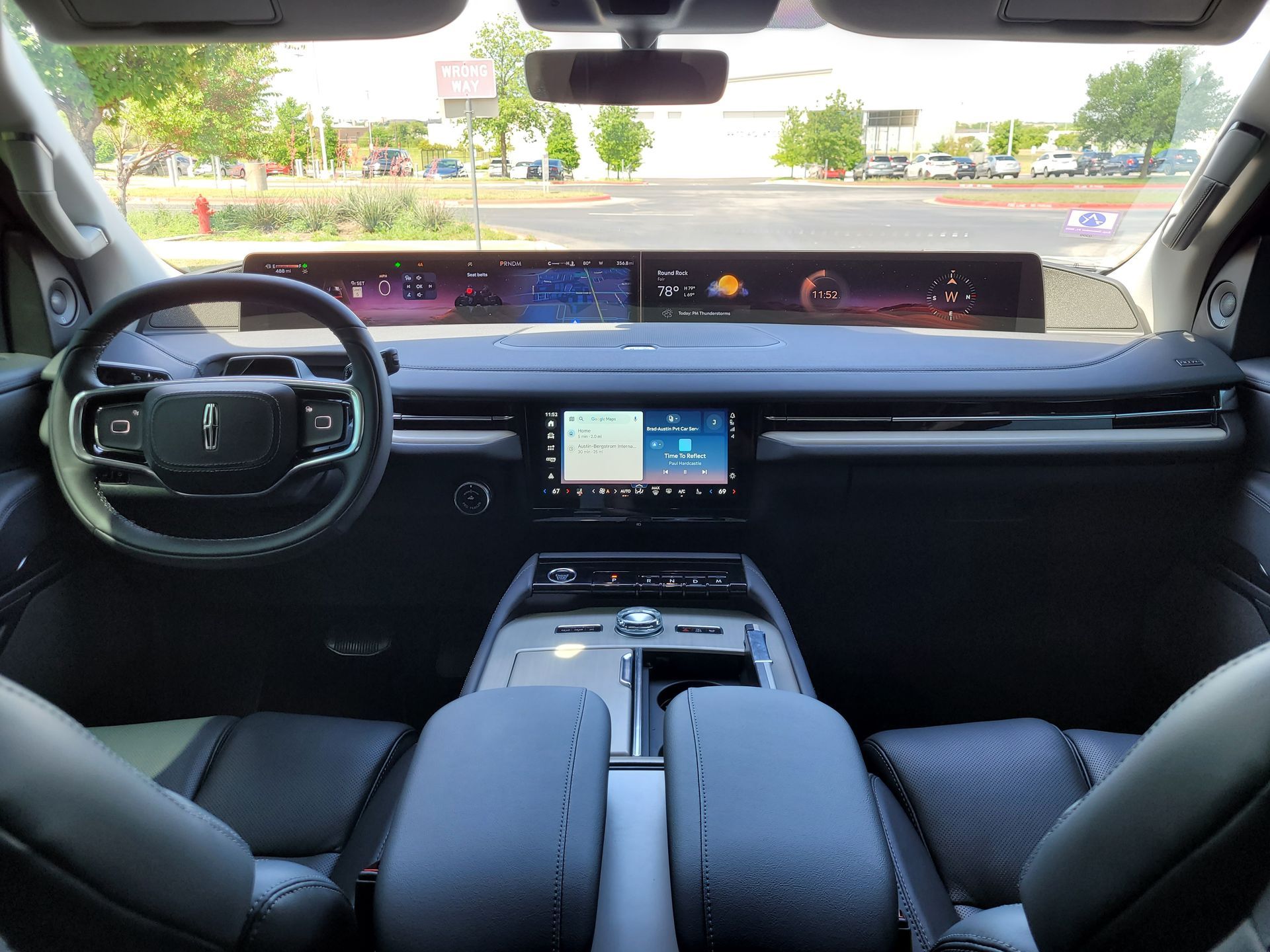 Lincoln Navigator Interior