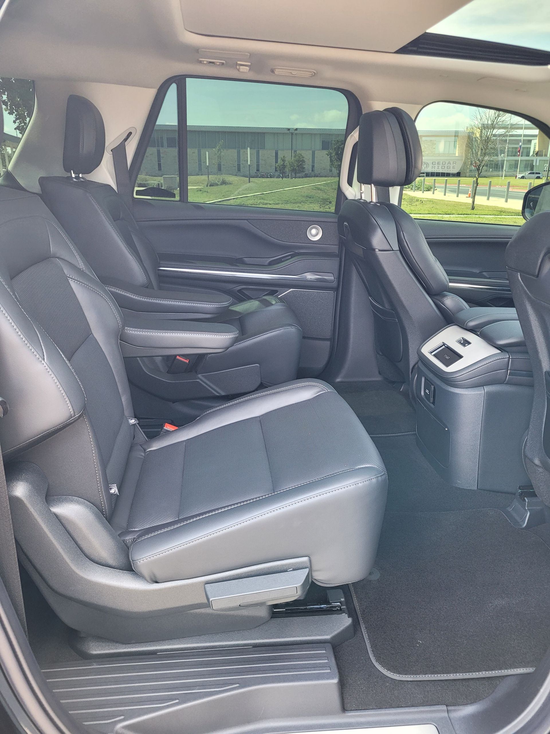 Lincoln Navigator Interior