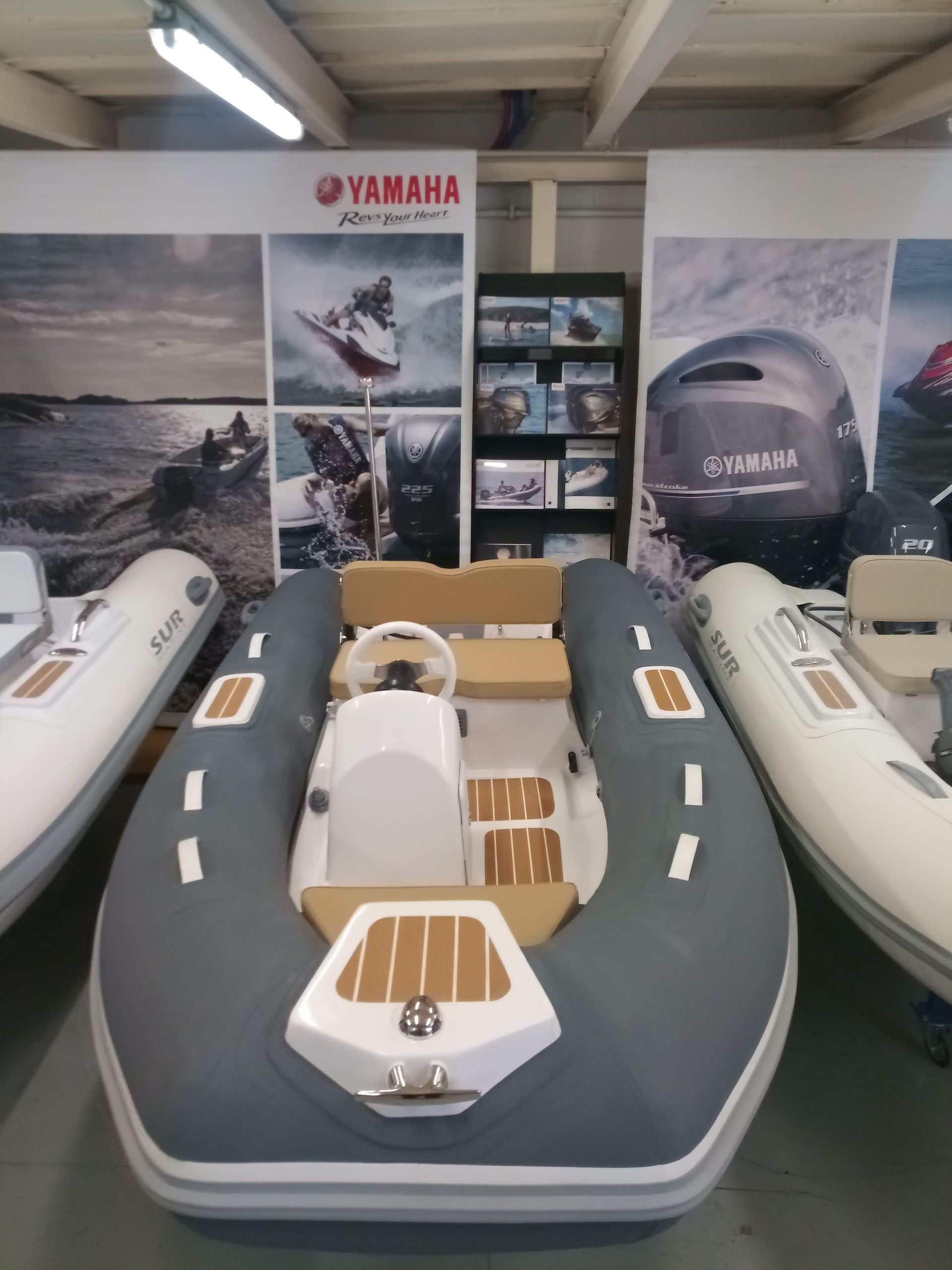showroom Yamaha