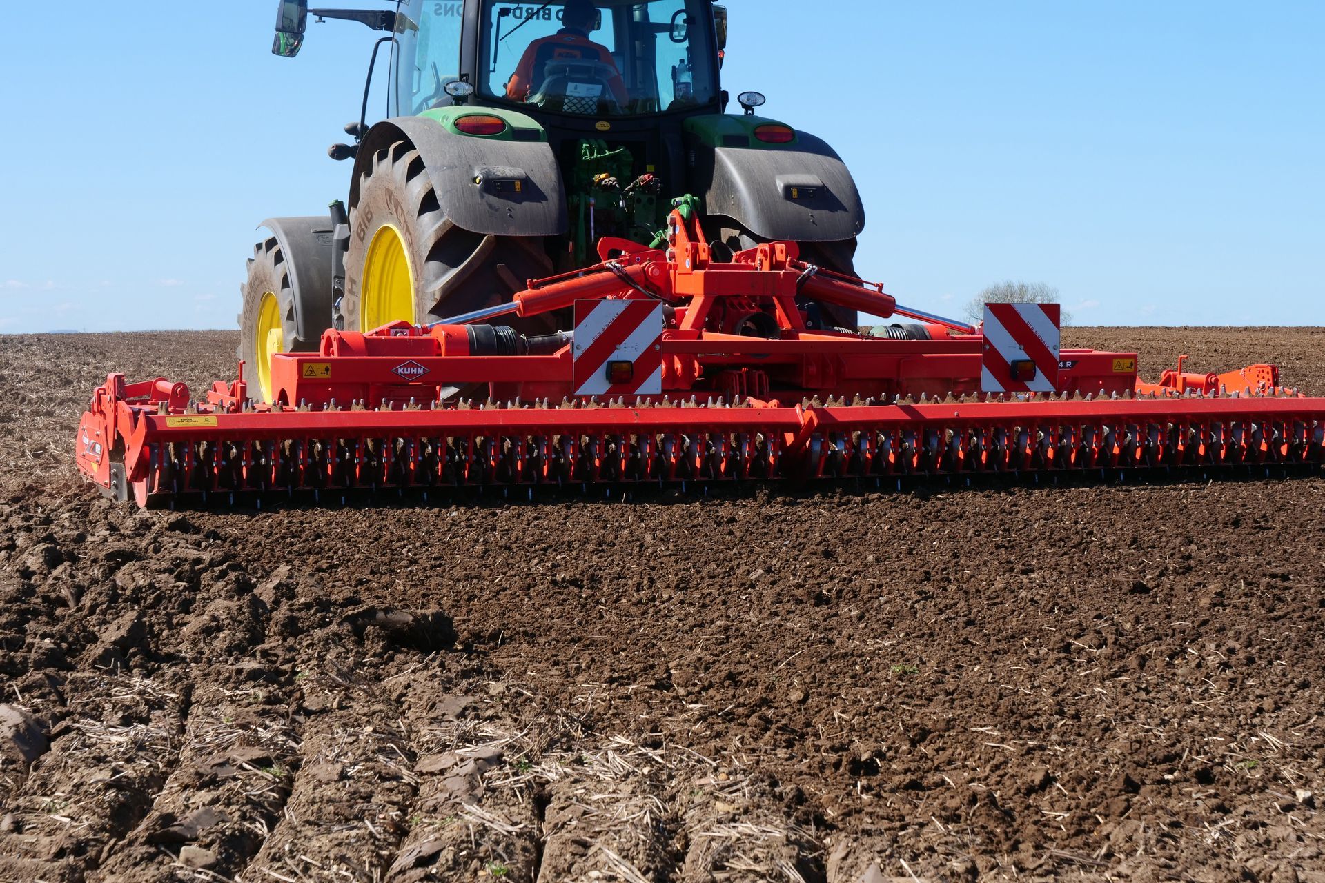 High-Spec, Cutting-Edge Farm Equipment