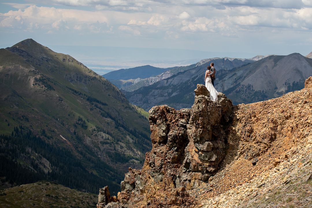 Mountaintop elopement in the San Juan Mountains photographed by Aelpha Collective
