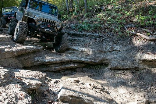 4x4-Tires-Offroading-1-fda2aec8.jpeg