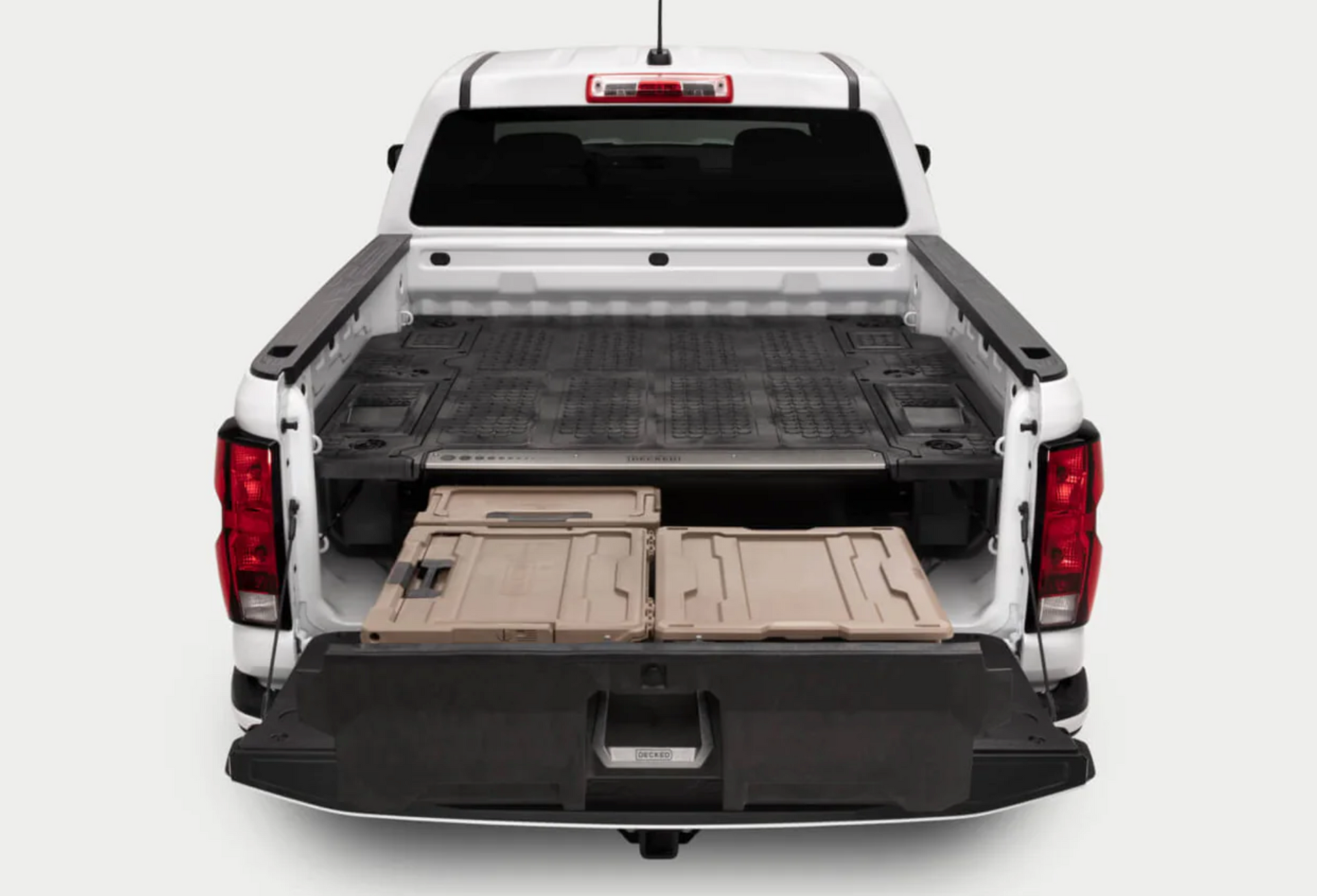 Decked-Drawer-Systems-4b301983.png