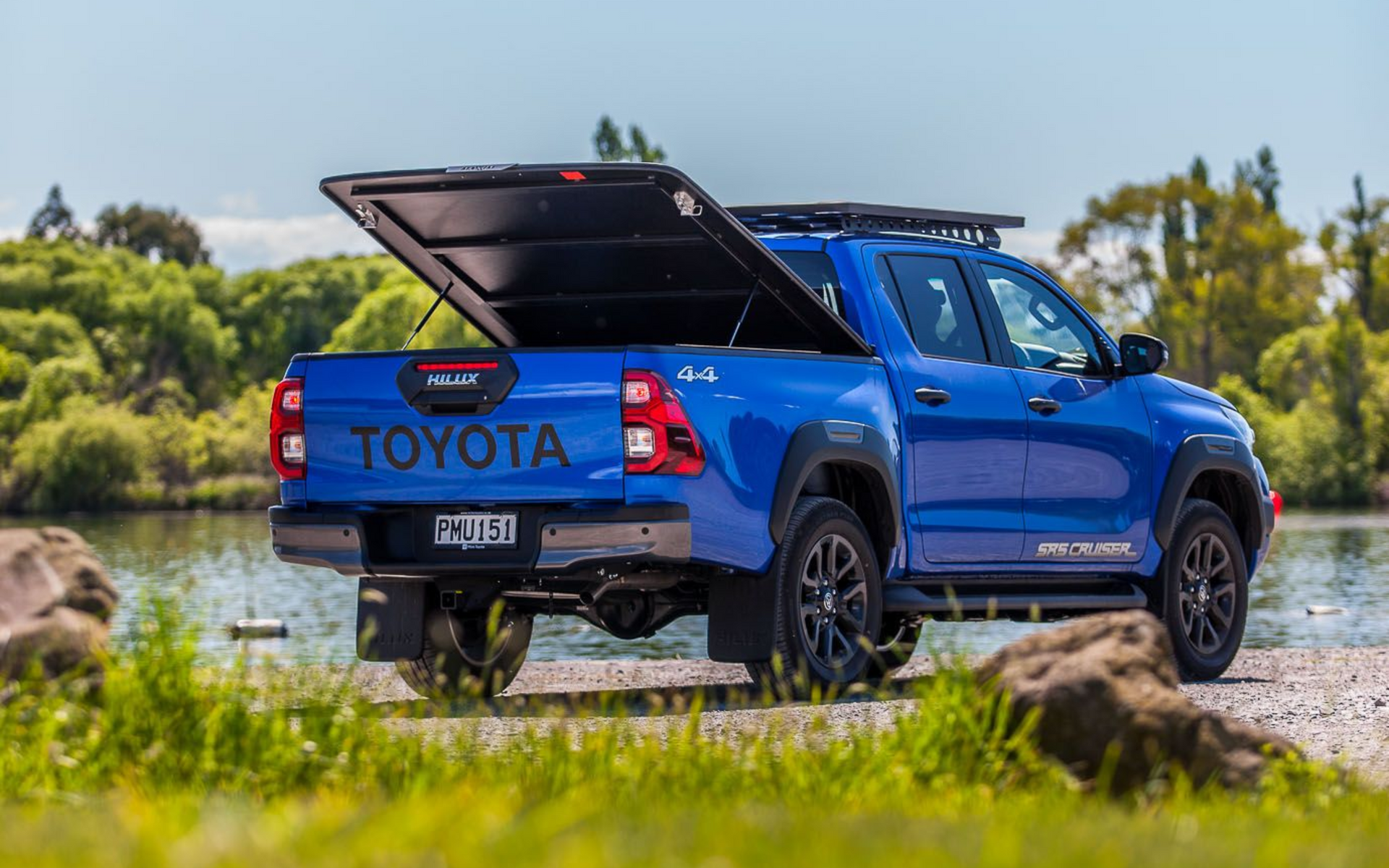 Toyota Hilu with MAXIM Hard Lid on a wharf.