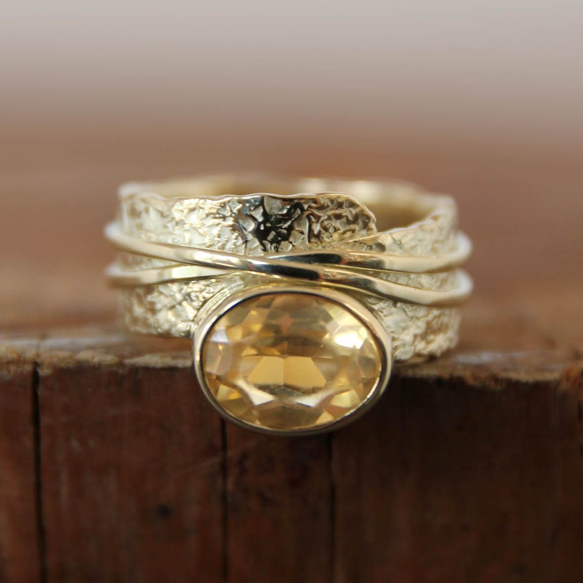 Gouden ring met citrien