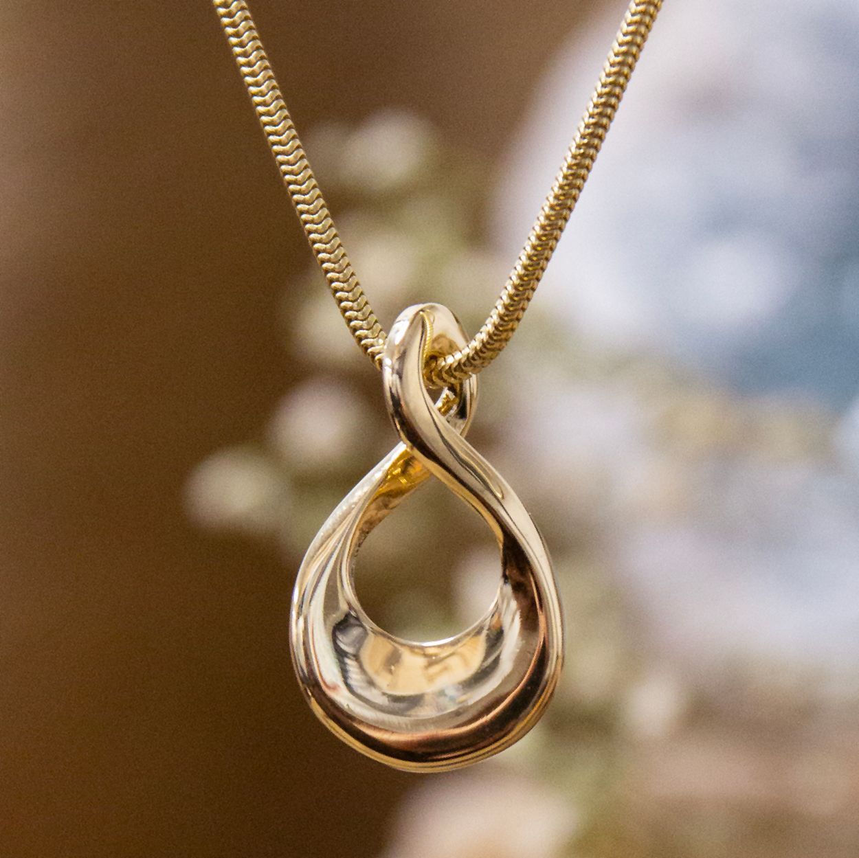Gouden hanger