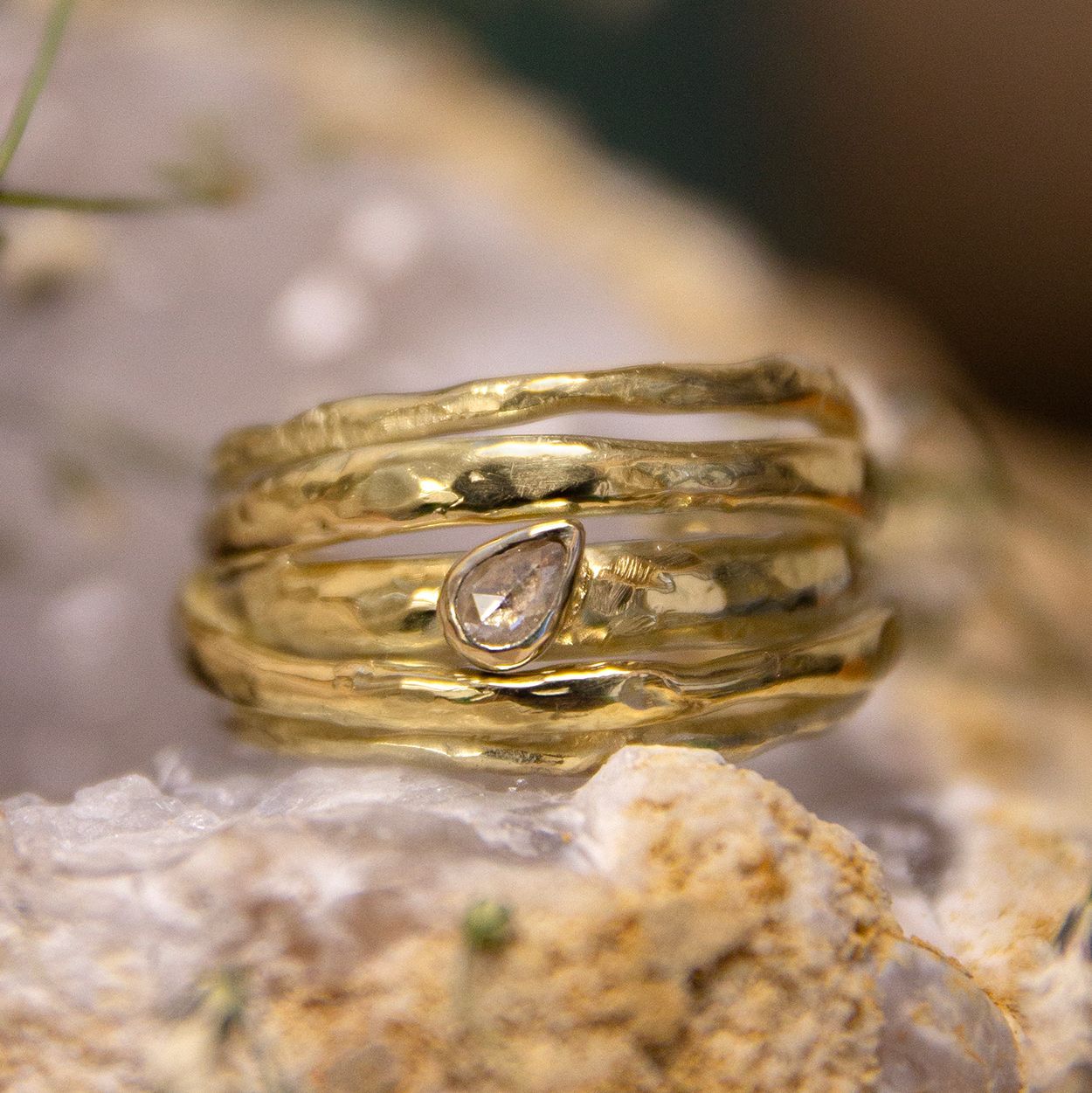 Gouden ring met diamant