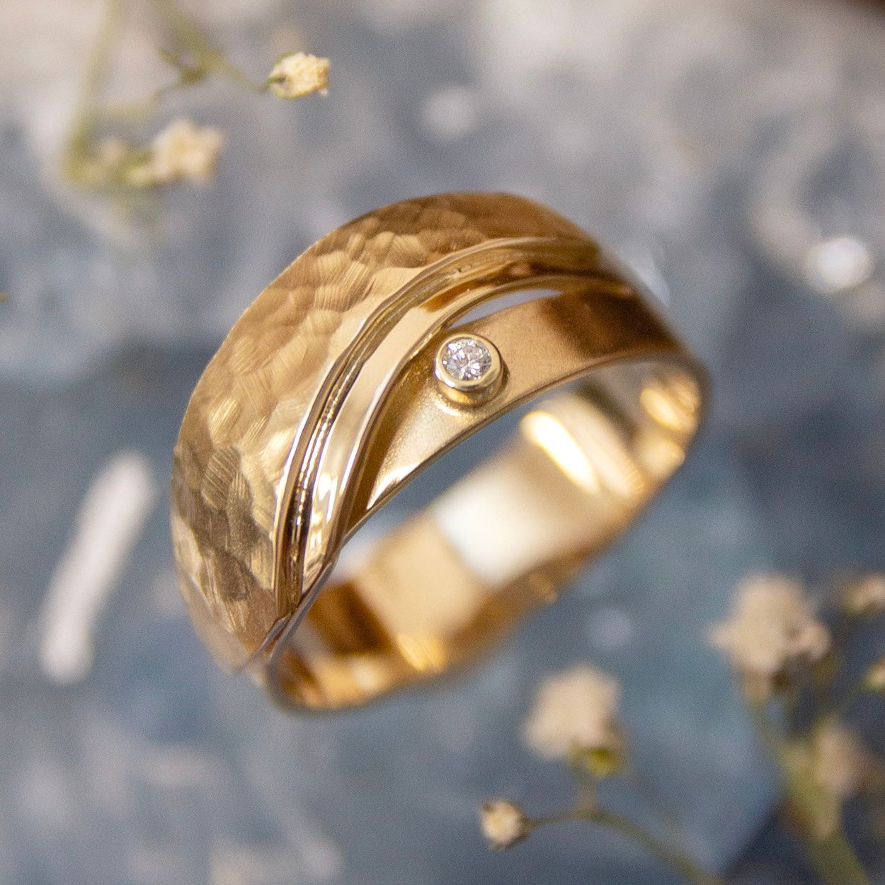 Gouden ring met diamant