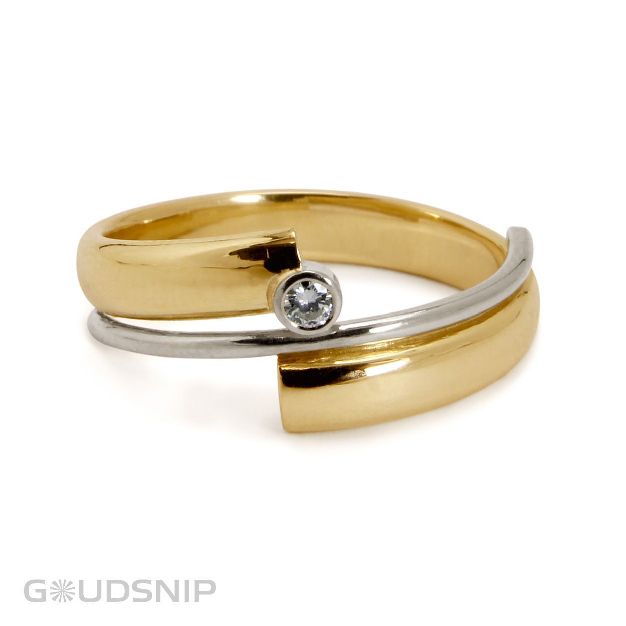 Vermaakte trouwring met diamant