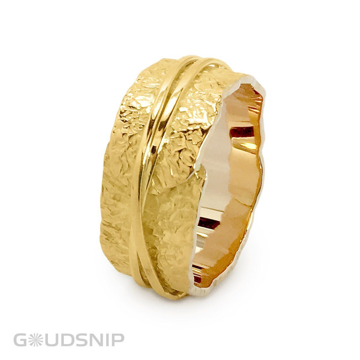 Gouden ring van oud goud
