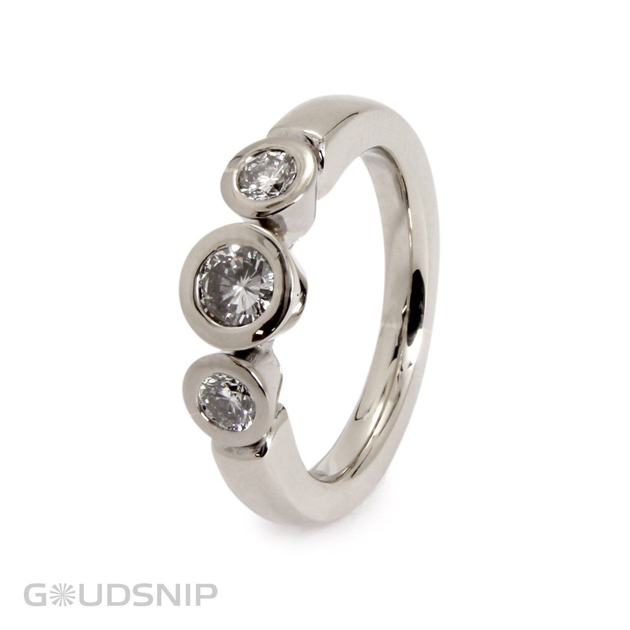 Gouden ring met diamanten