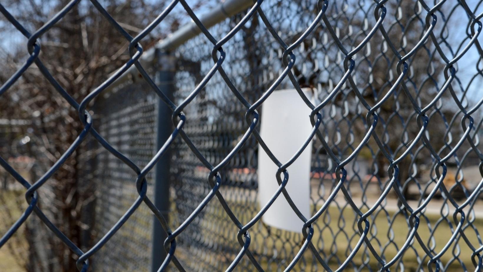chain link fence