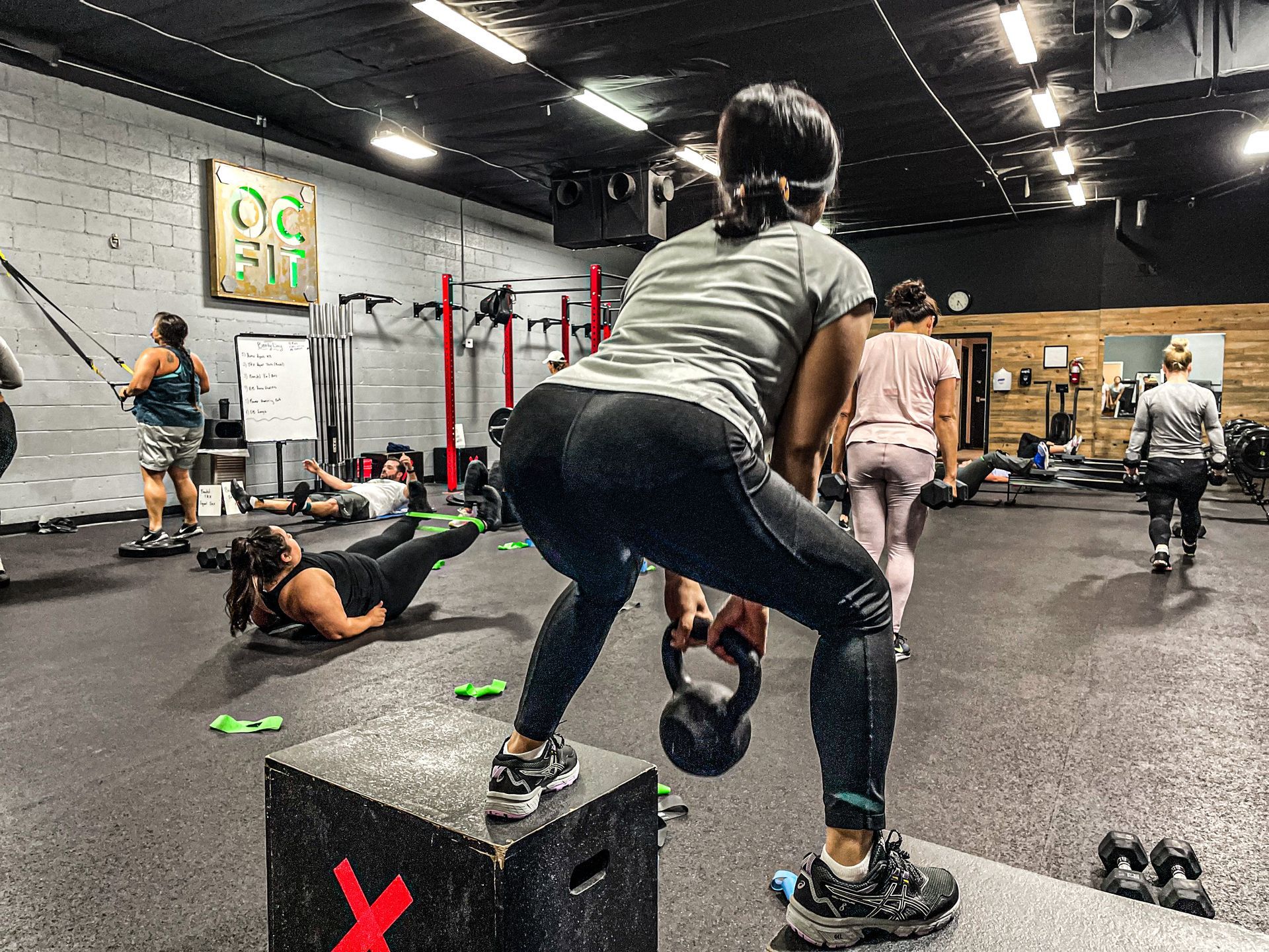 Booty Builder is a 45-minute glute training class at Team West Fitness in Westminster, CA. Build stronger glutes with hip-driven plyometrics.