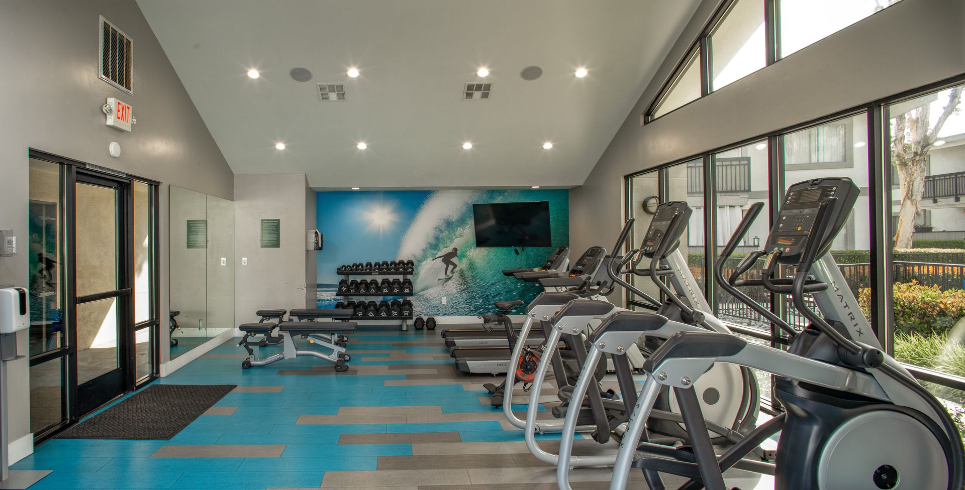 Home Surf House Apartments Huntington Beach, CA