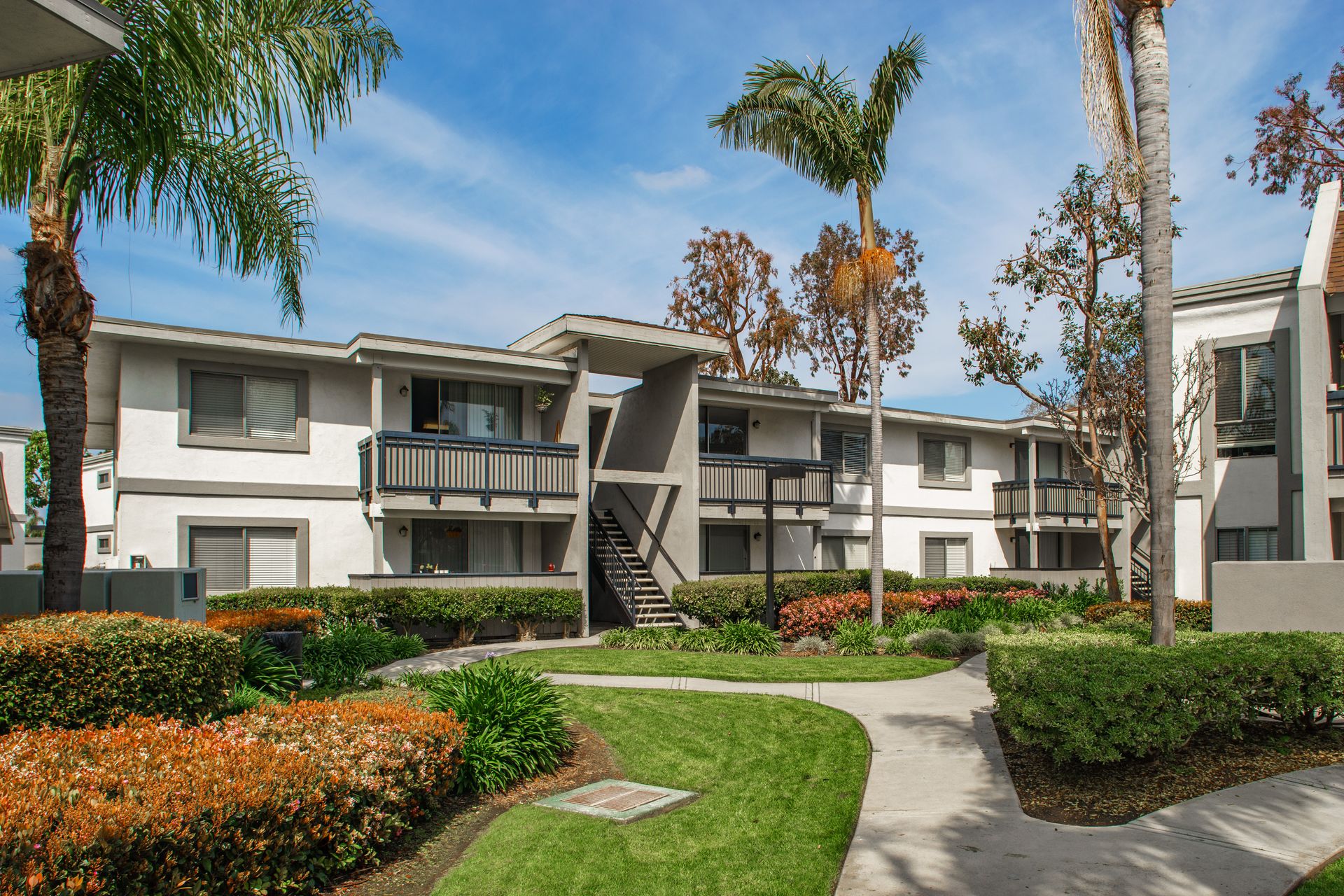 Gallery Surf House Apartments Huntington Beach, CA