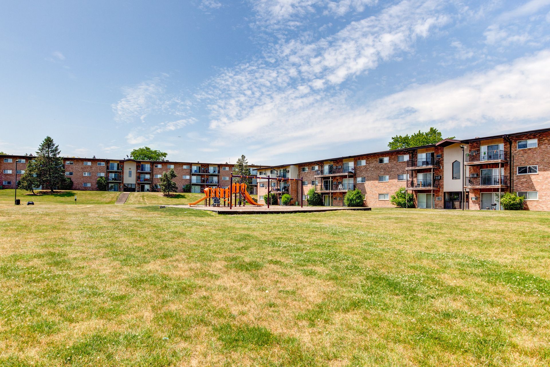 Willow Hill Apartments Apartments in Justice, IL