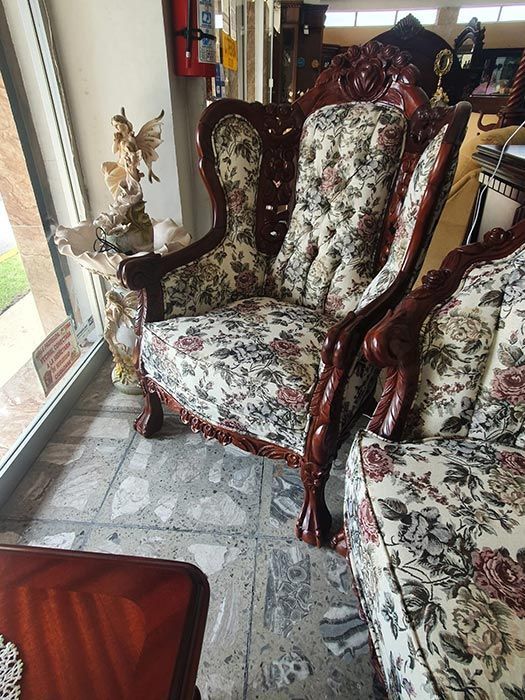 Muebles Finos D'Omaña