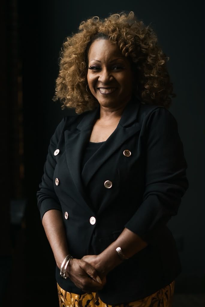 MRS. T WILLIAMS