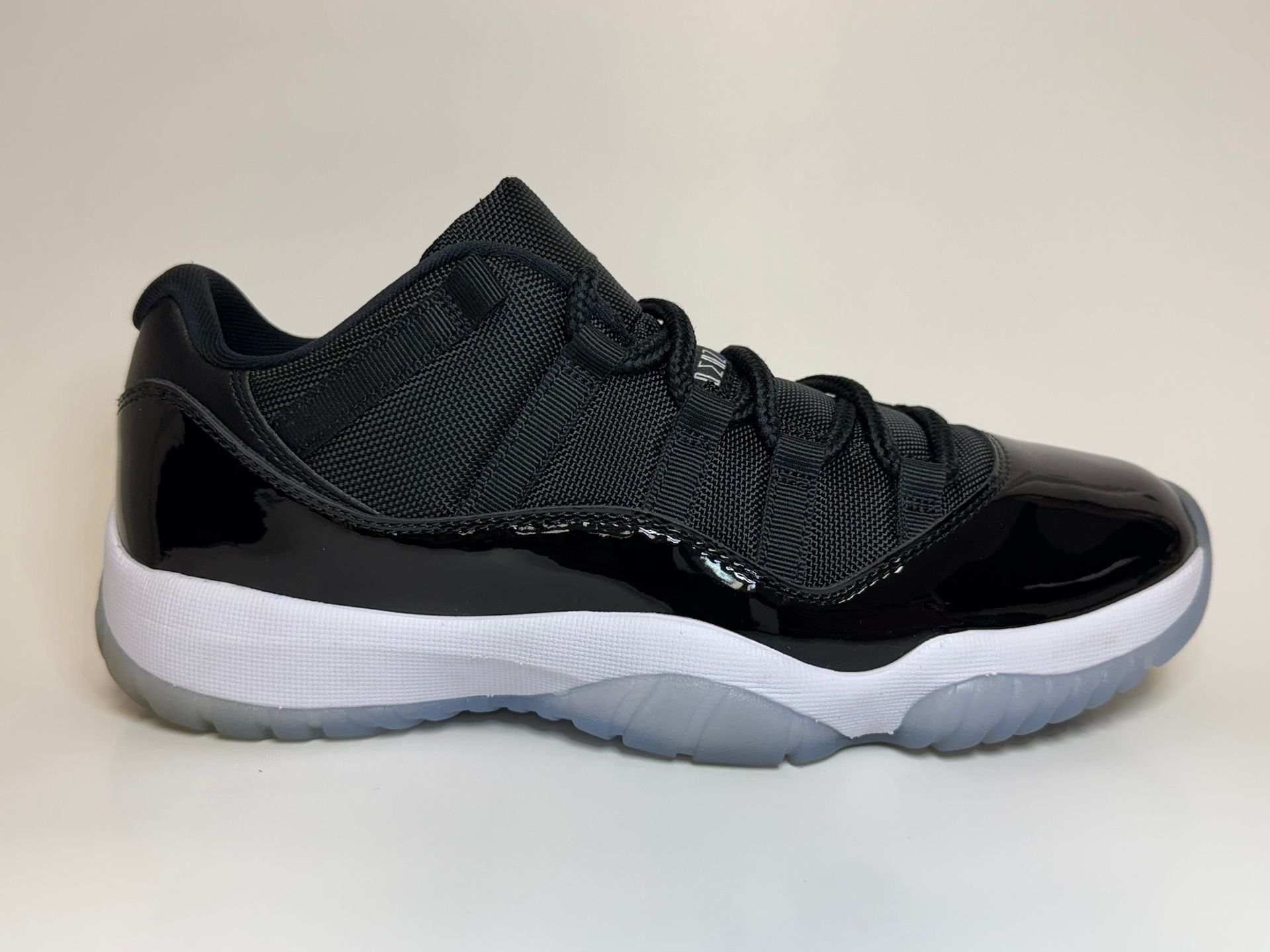 Nike Air Jordan 11 Retro Low - Space jam