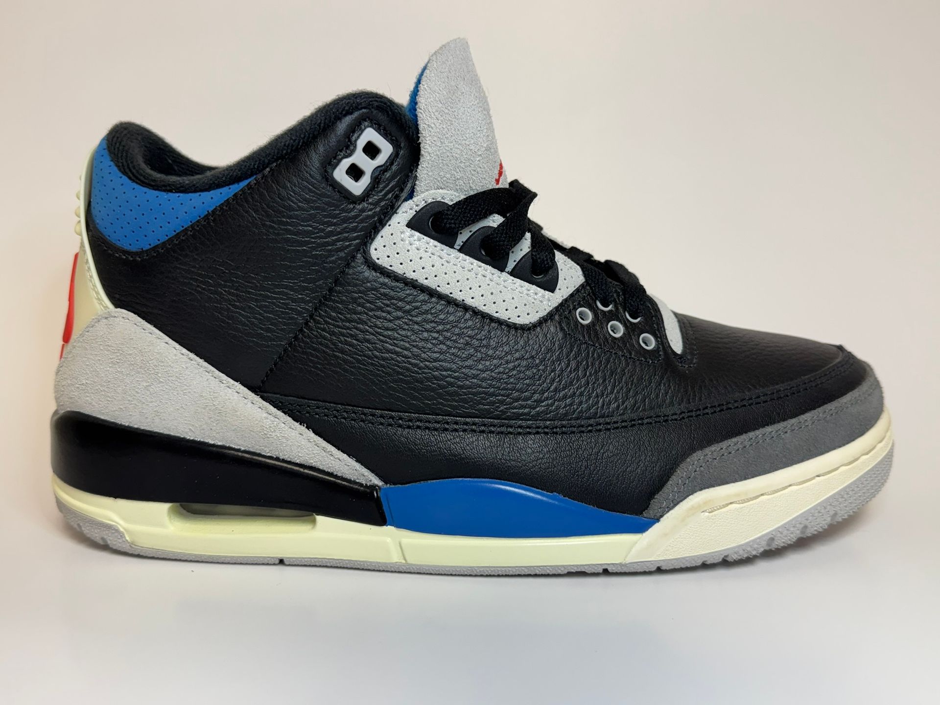 Nike Air Jordan 3 Retro OG - Rare Air