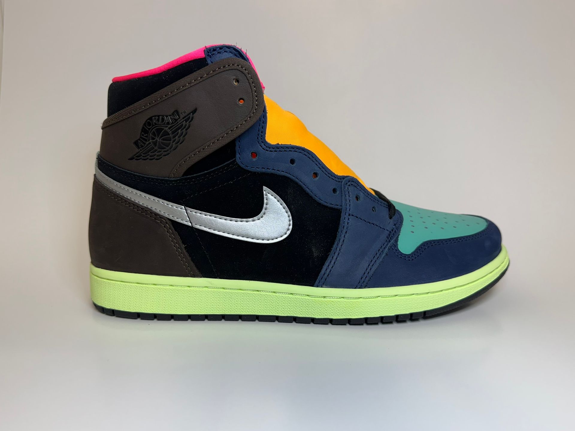 Nike Air Jordan 1 Retro High - Tokyo Bio Hack