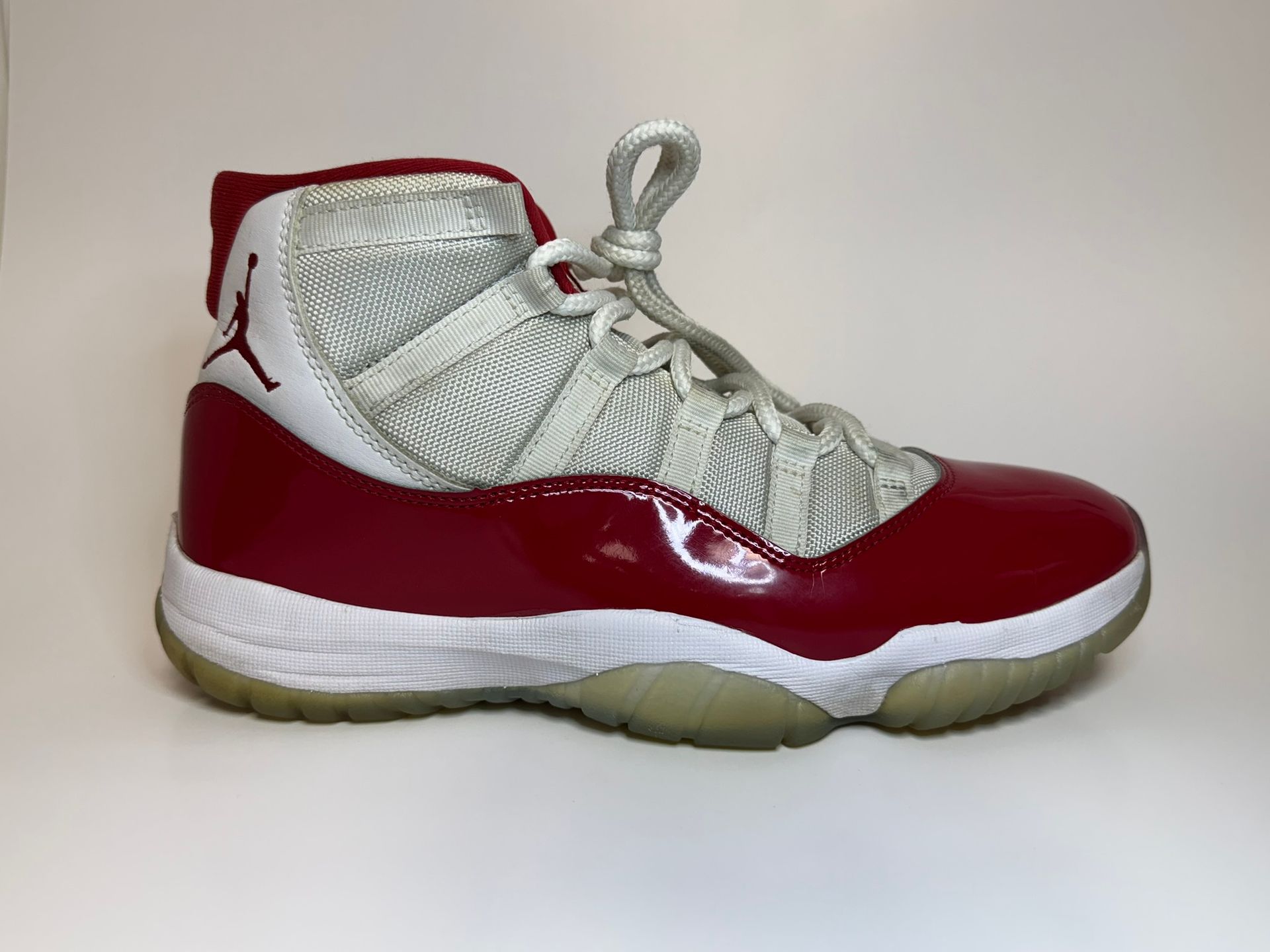 Nike Air Jordan 11 Retro High - Cherry