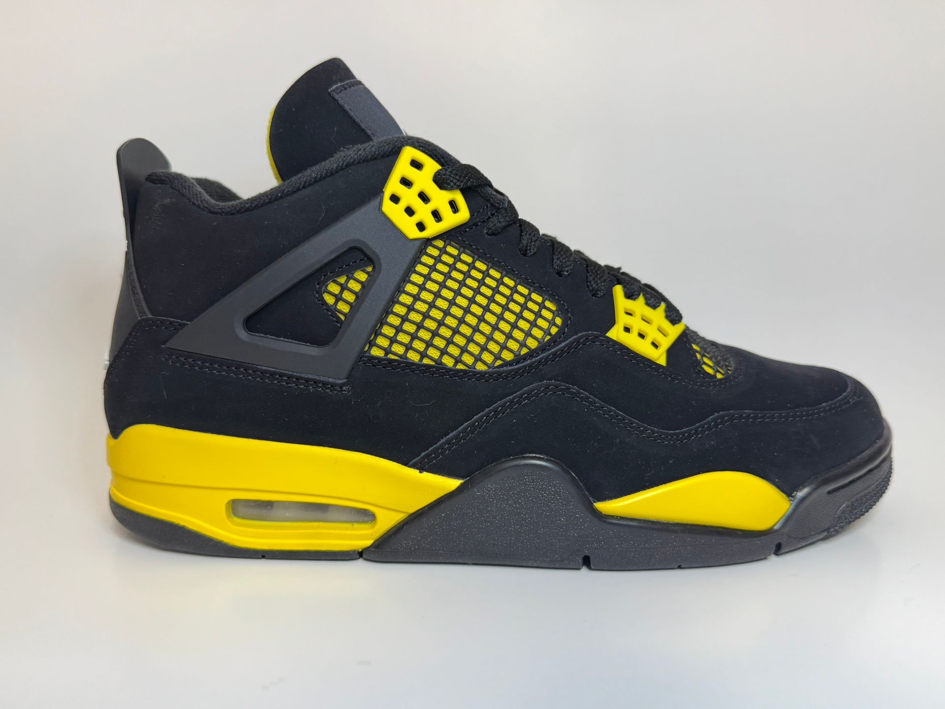 Nike Air Jordan 4 Retro - Thunder