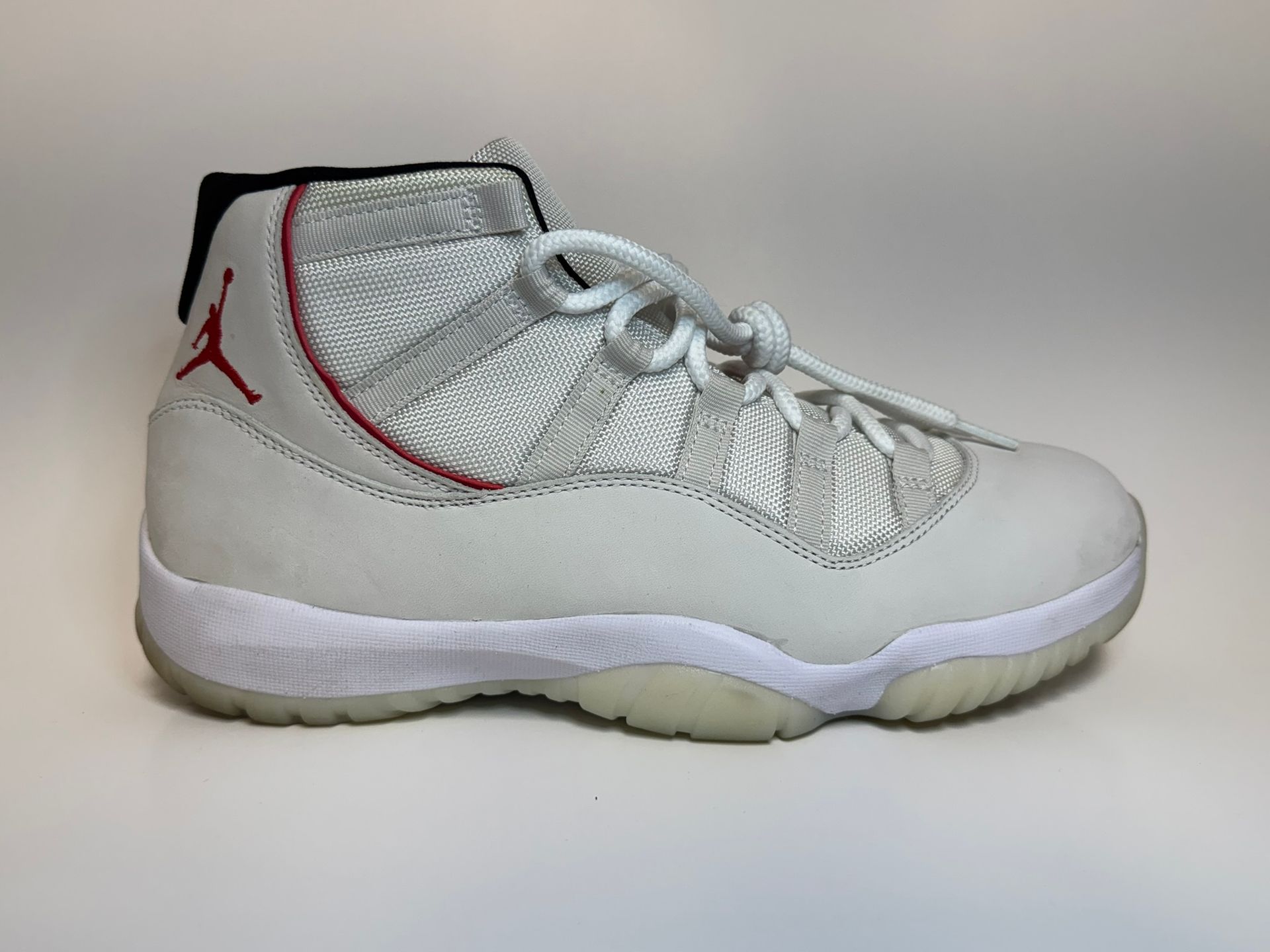 Nike Air Jordan 11 Retro - Platinum tint