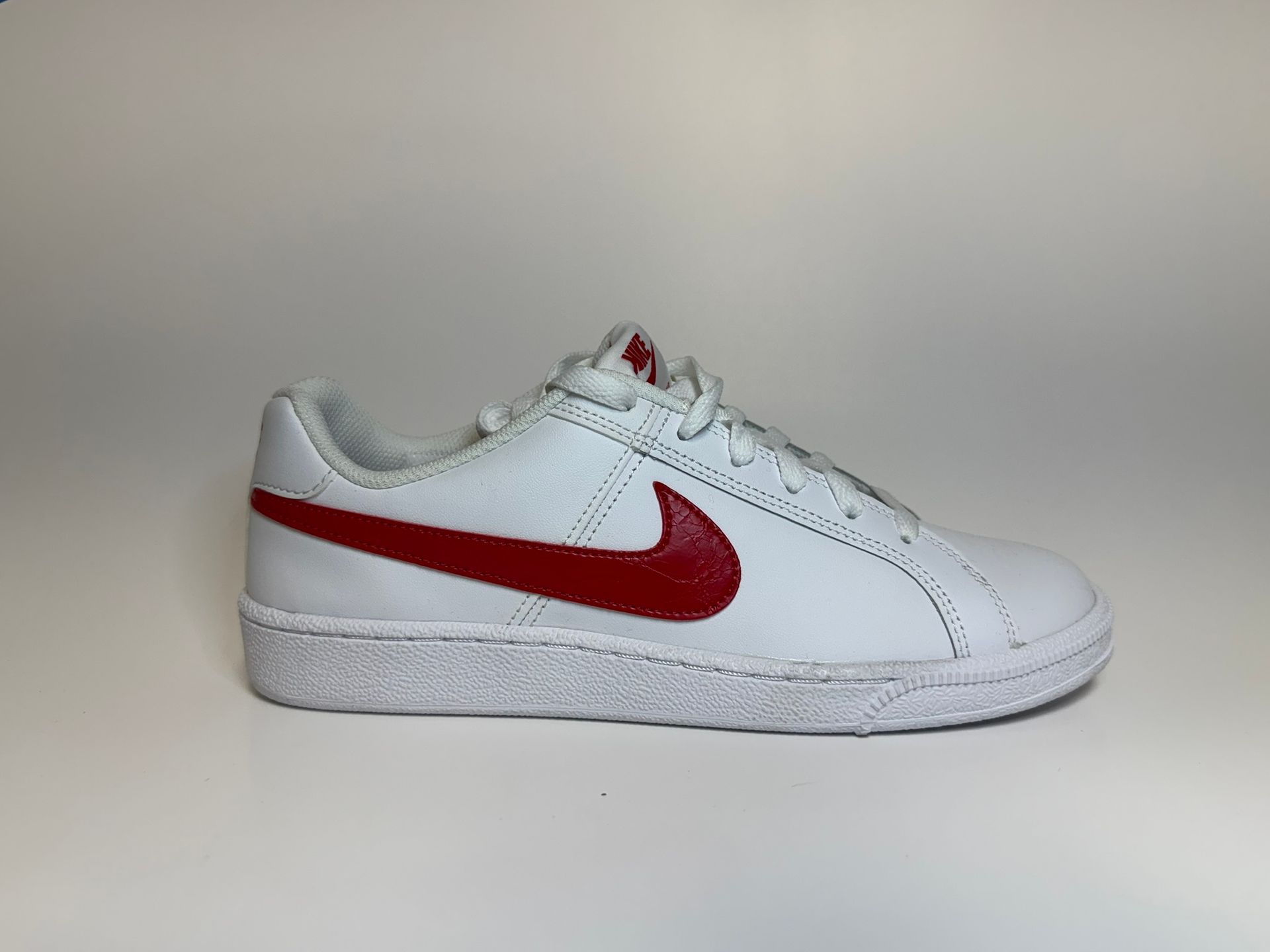 Nike Court Royale - White/Red (Women's)