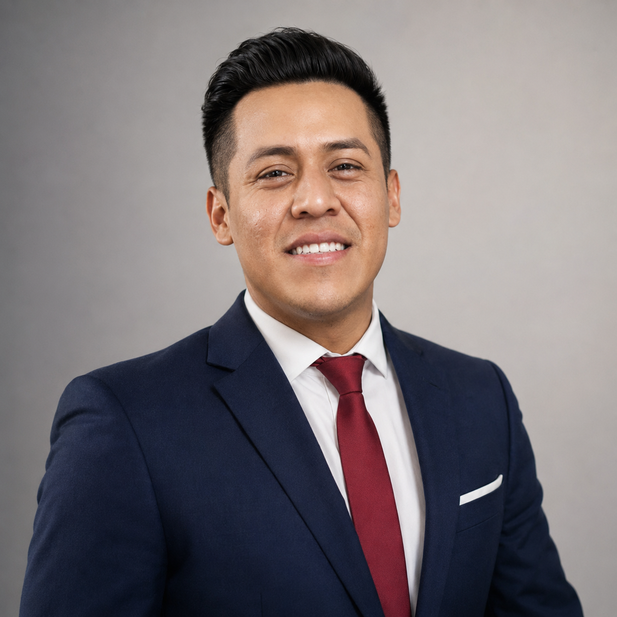 Luis headshot