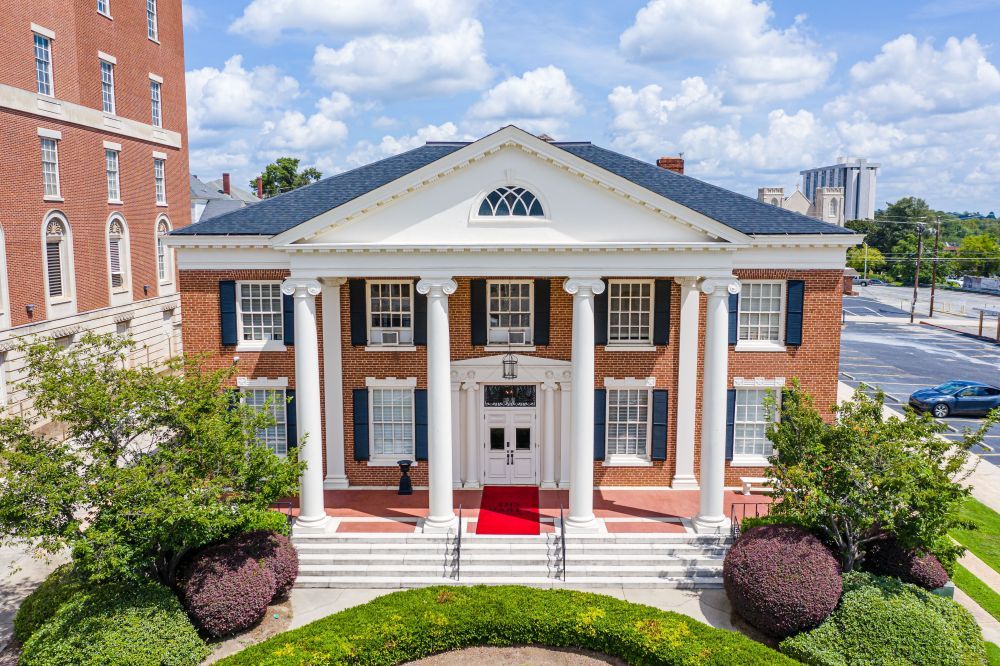Hart's on Cherry Street | Macon Funeral Home | Macon, GA 31201
