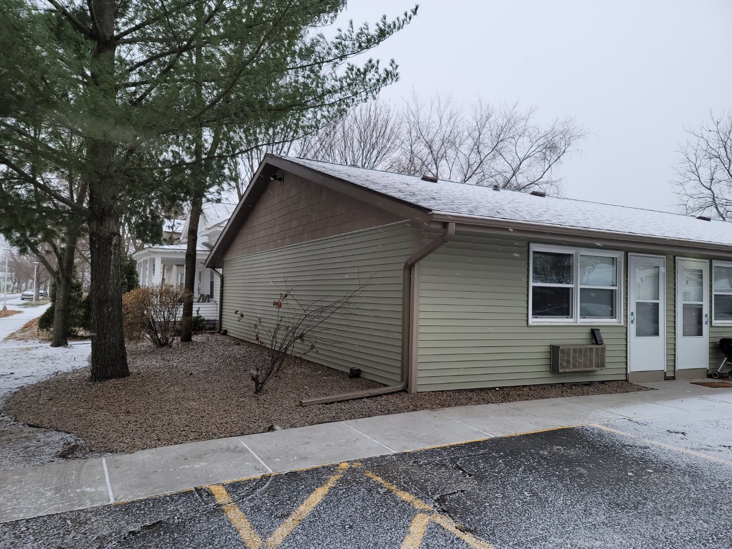 View Student Housing & Rentals La Crosse, WI Benson