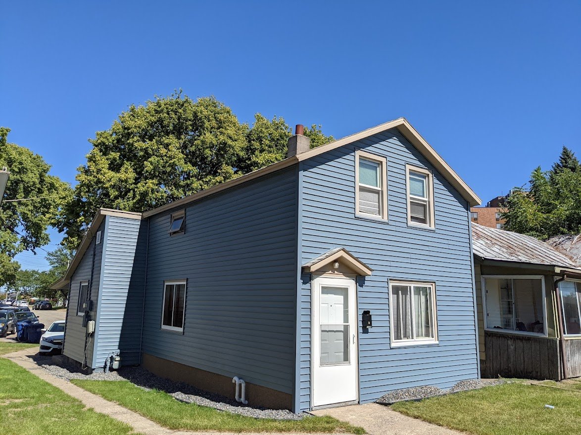 View Student Housing & Rentals La Crosse, WI Benson