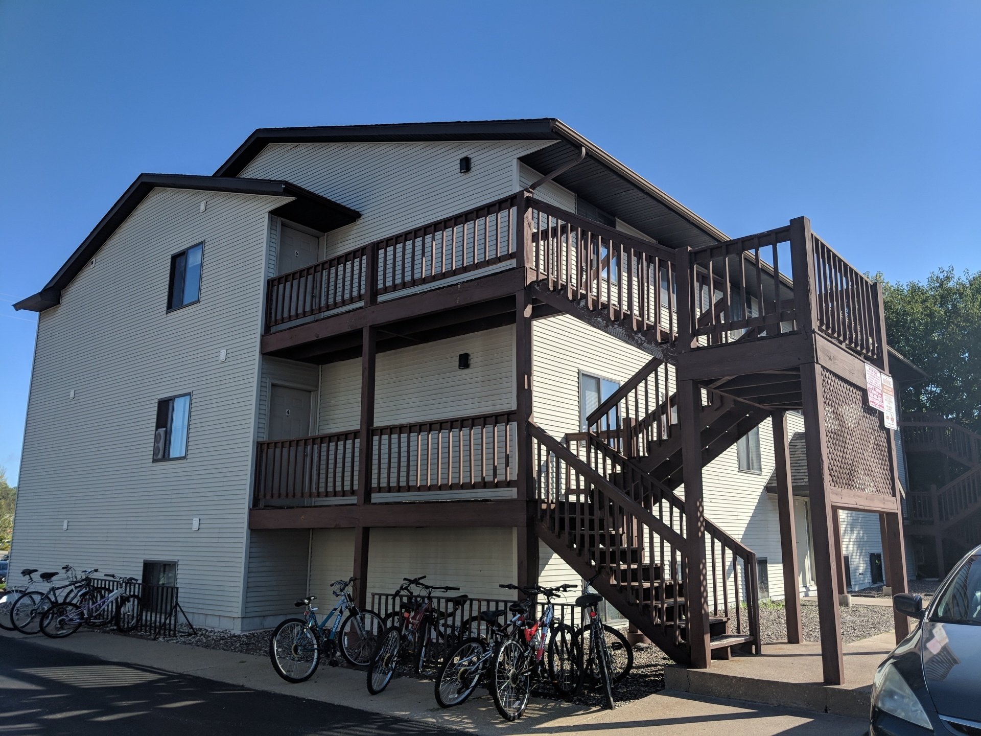 Five Bedroom Student Housing & Rentals La Crosse, WI