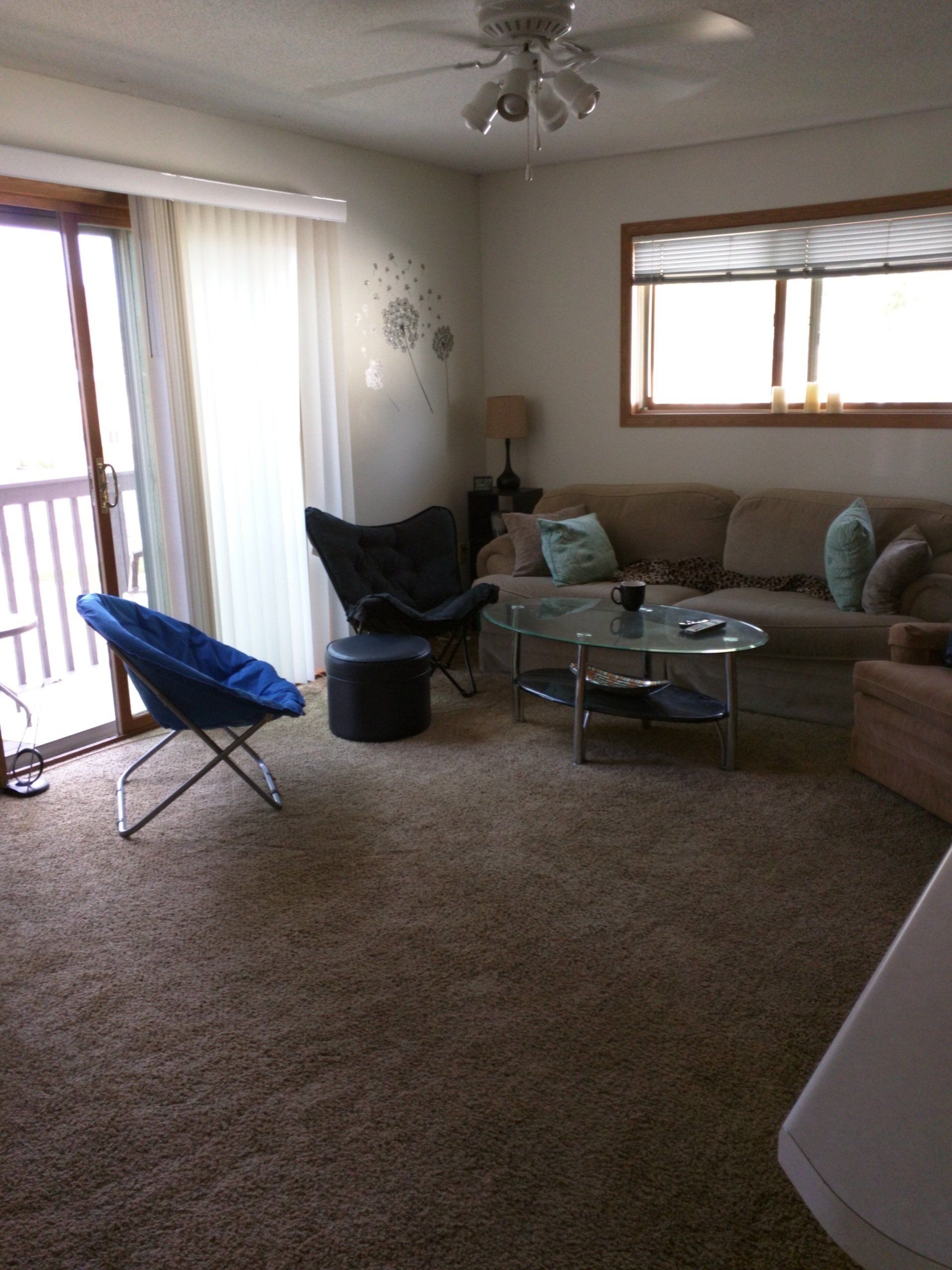 1122 Vine