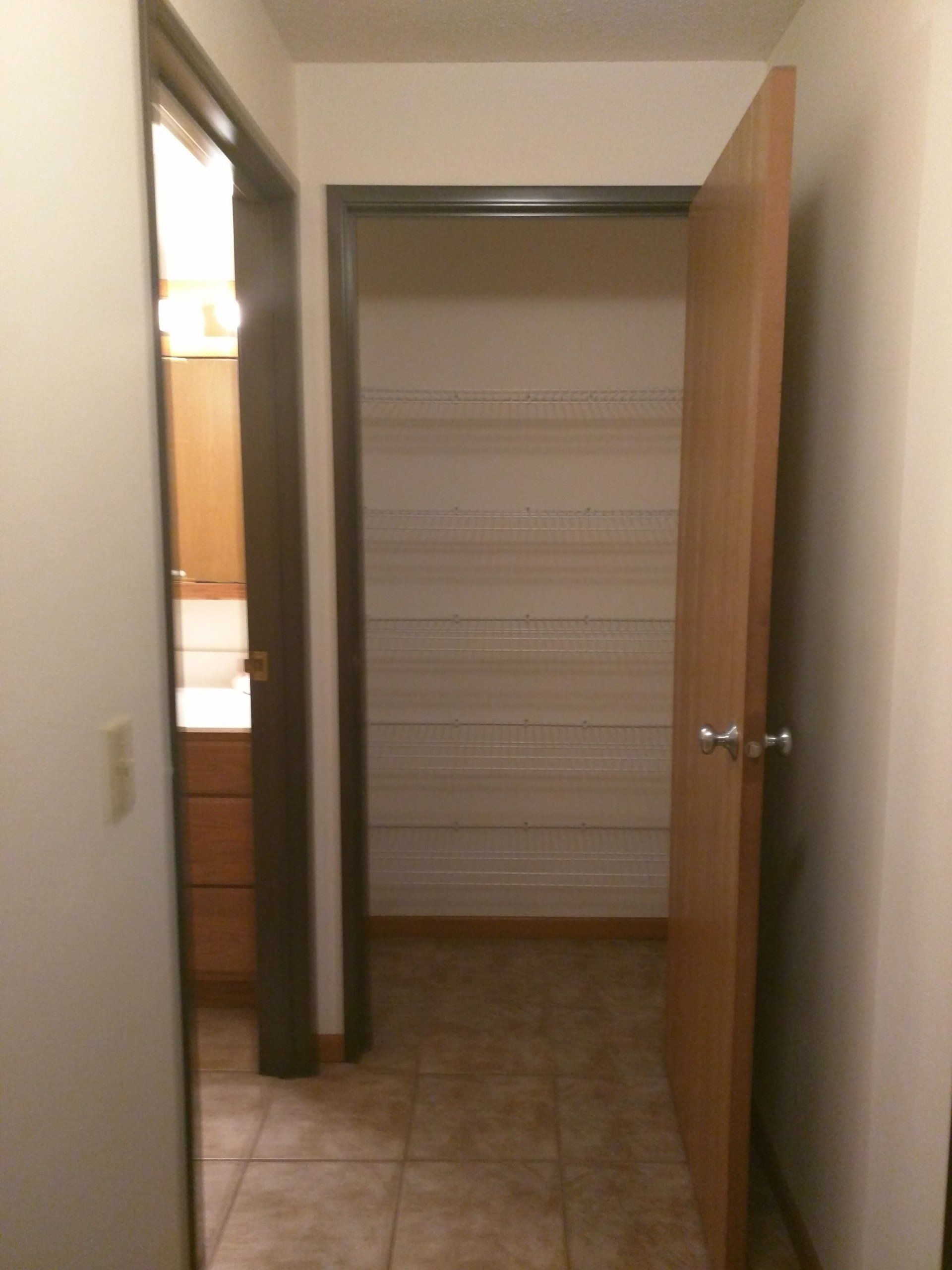1122 Vine