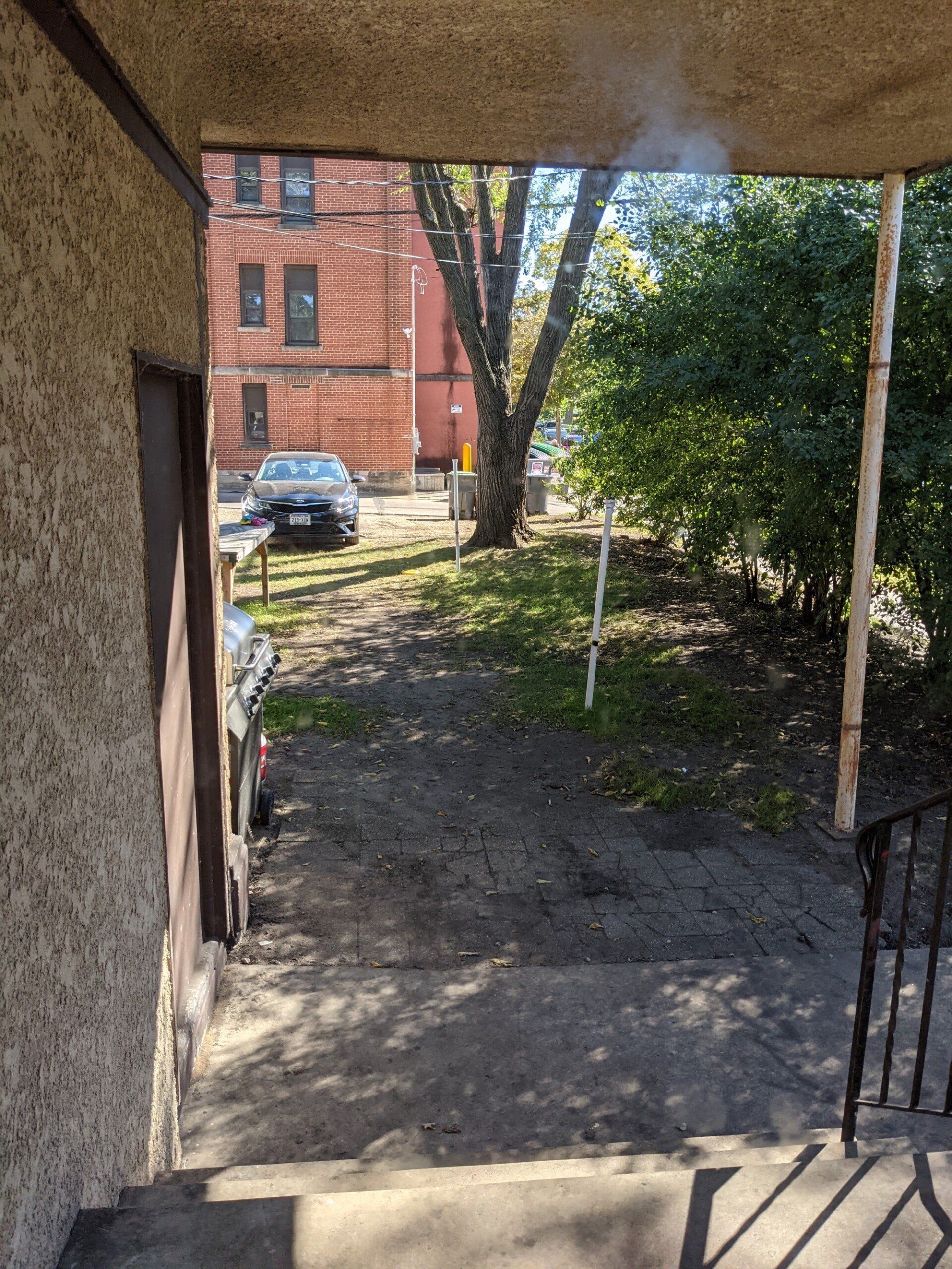 126 17th St N